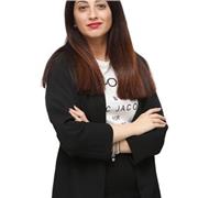 Laureata in lettere moderne e specializzata in Media, comunicazione digitale e giornalismo